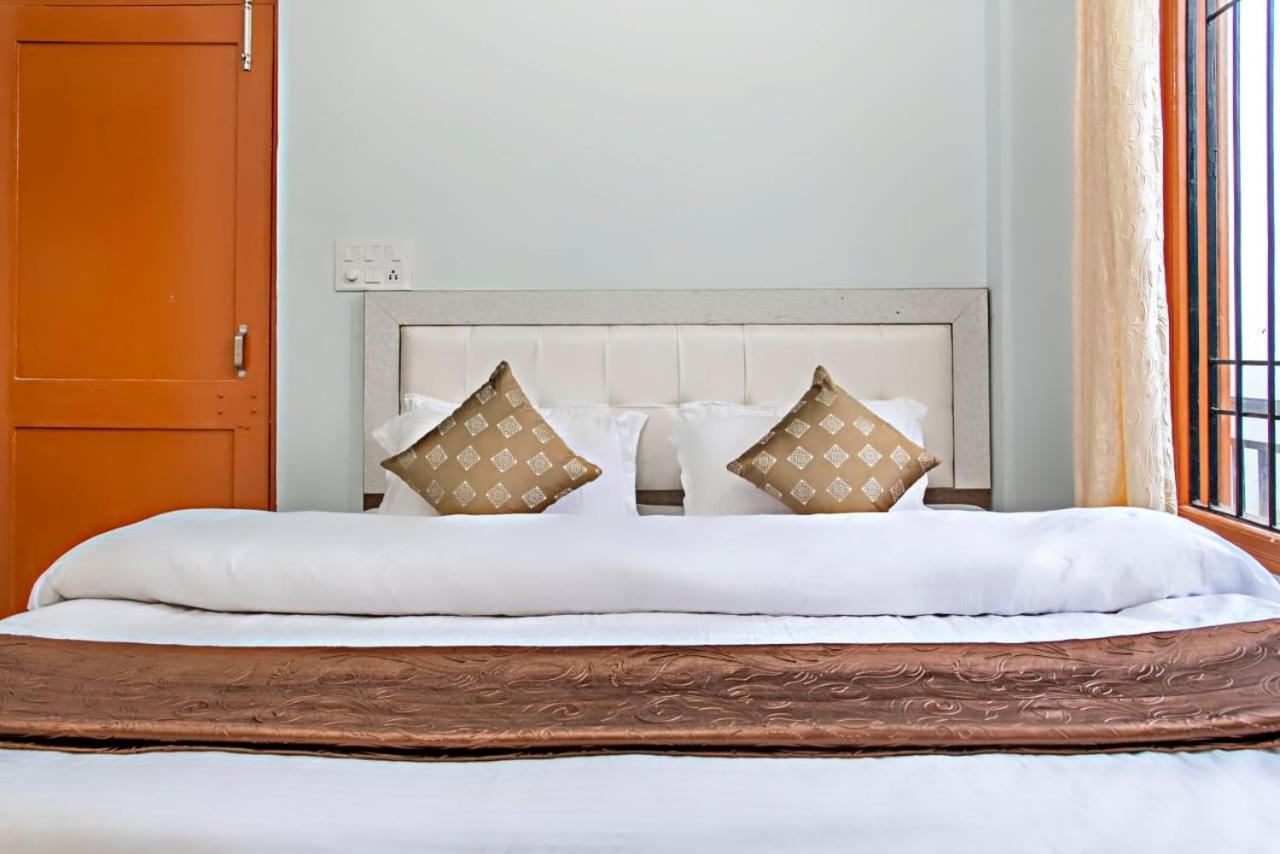 Mountain Mist Inn I Serviced Apt I Open Air Lawn & Rooftop I Bonfire I By Exotic Stays Касаули Екстериор снимка
