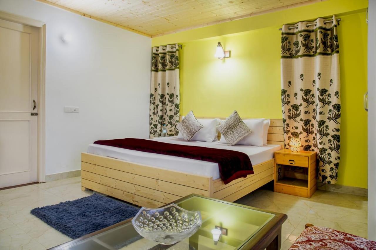 Mountain Mist Inn I Serviced Apt I Open Air Lawn & Rooftop I Bonfire I By Exotic Stays Касаули Екстериор снимка